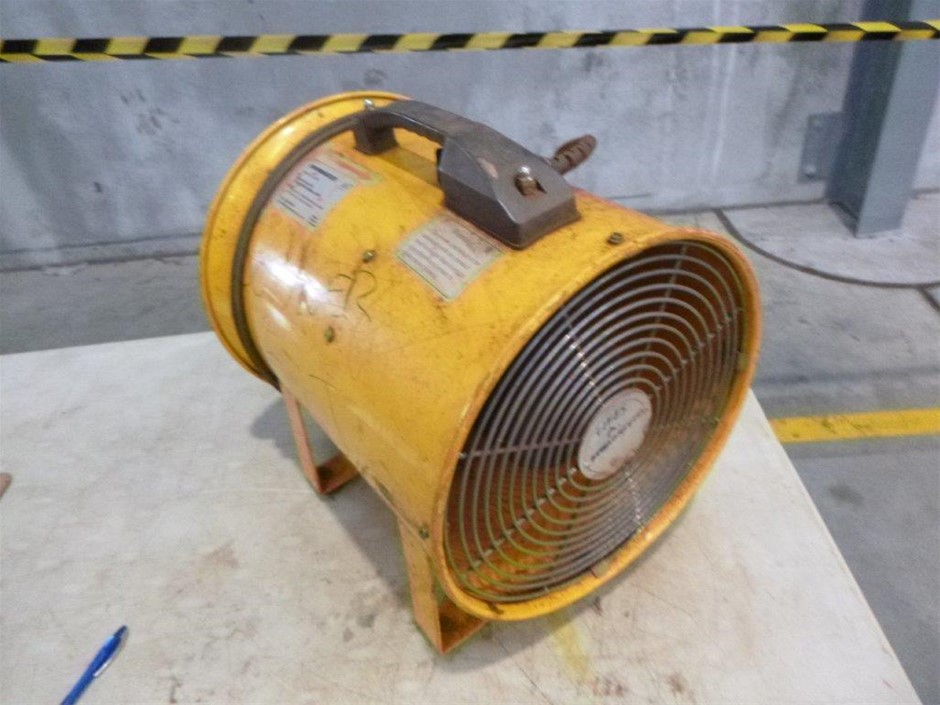 SAMSUNG 34 Inch 365TC Thunderbolt WQHD Curved Monitor| 3440x1440| HDMI| Dis