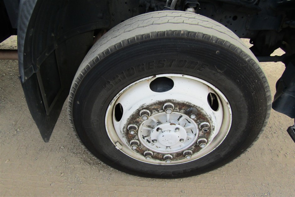 Wolf Blass Red Label Pinot Grigio (6x 750mL).