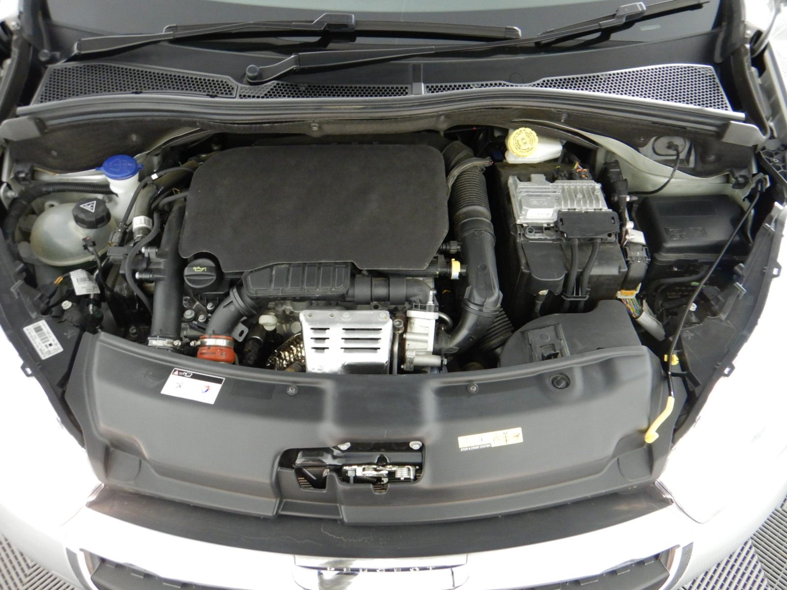 C.H. Unearthed Old Vine Rare Aged Release Chenin Blanc 2020 (12x 750mL) SA