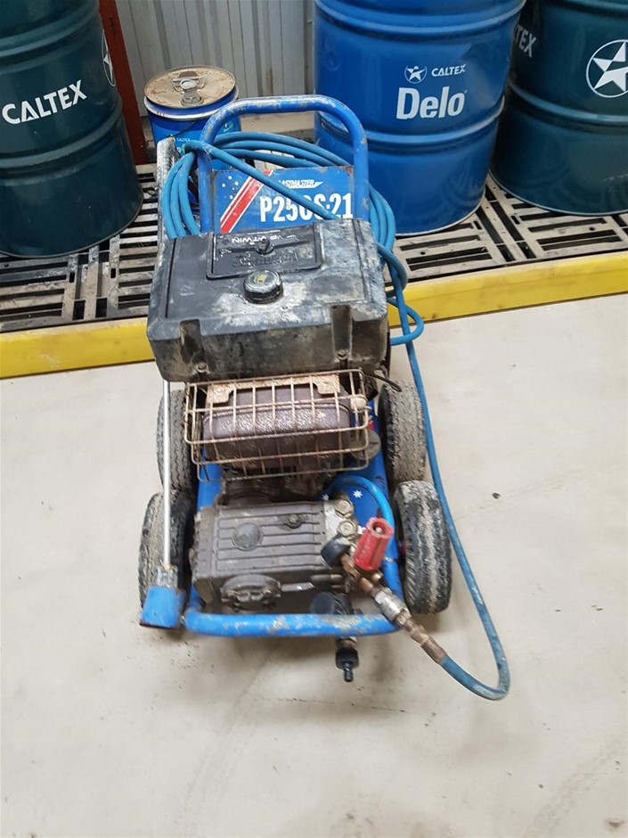 Lindeman's Bin 50 Shiraz (6x 750mL), SEA.