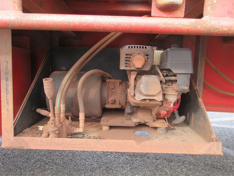 COLEMAN Mudgee 5C Tall Hooded Sleeping Bag, Green