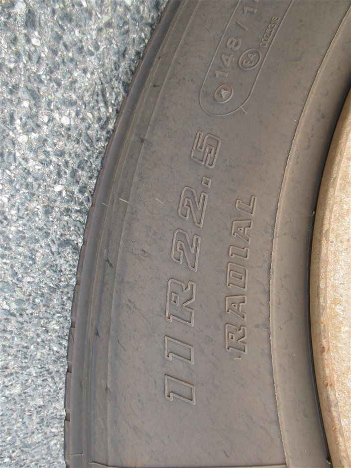 Elegant 18K White Gold plated Ring Size 7