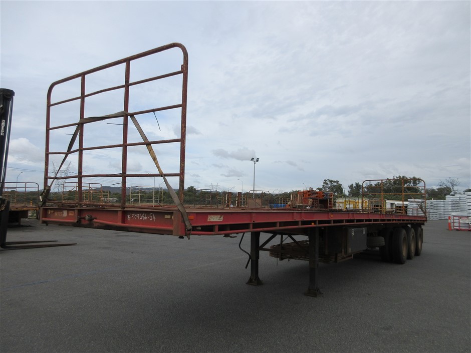 Elegant 18K White Gold plated Necklace