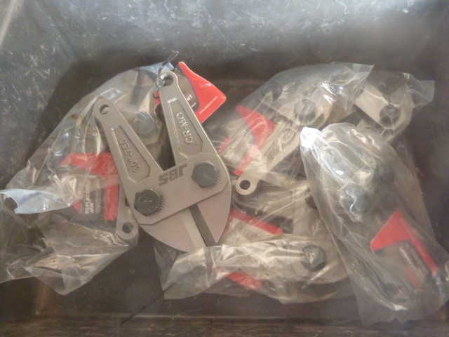 3 x SENSH 20" Soft Grip Hardpoint Handsaws.