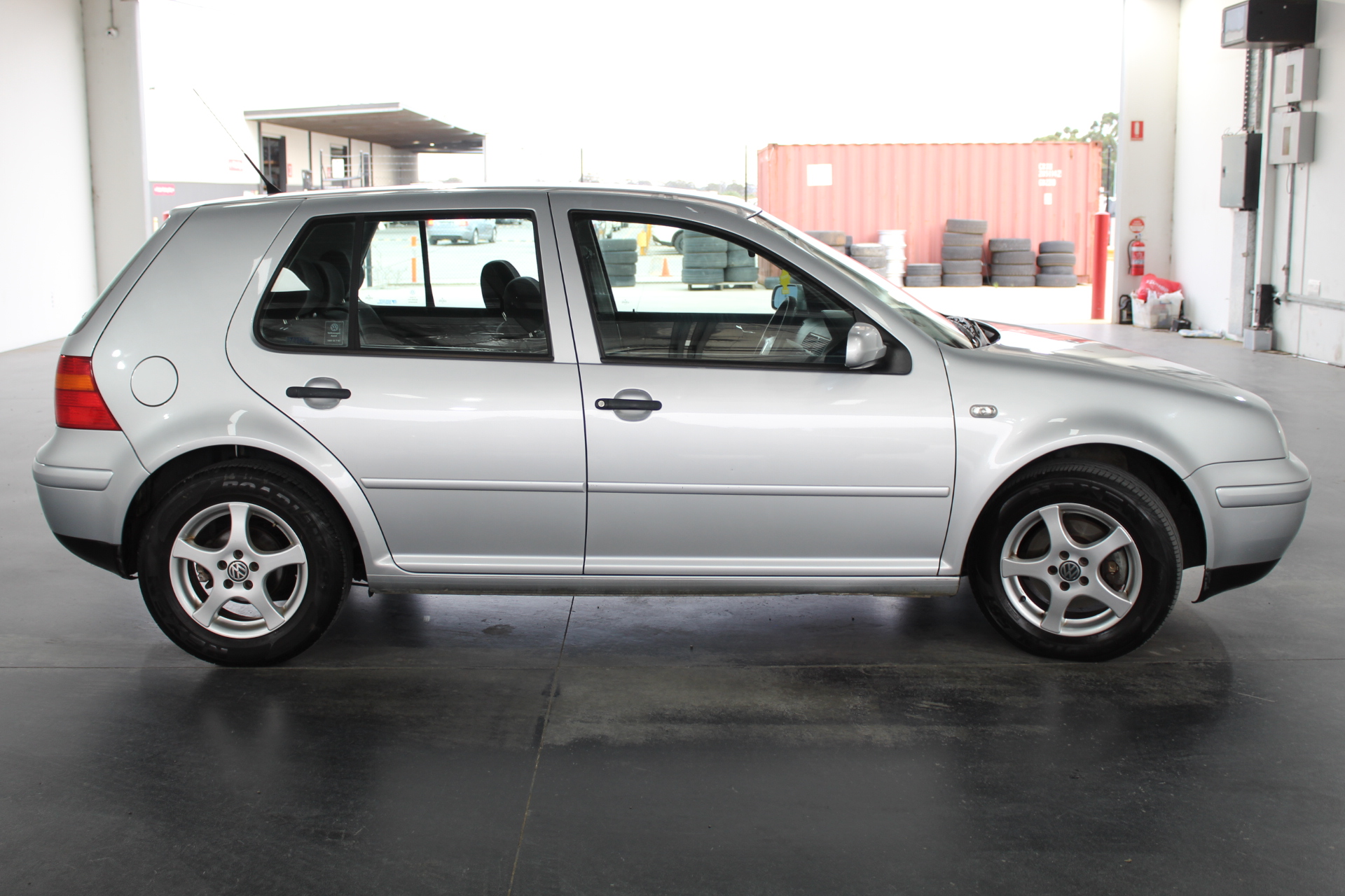 <p>Portable Building Shell 12.0M x 3.0M</p>