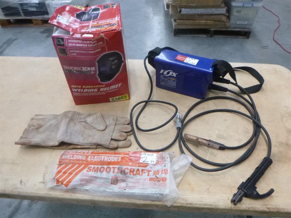 ToooAir TA-995 Wide Area IP 2 Two-Way Radio With Handheld Microphone