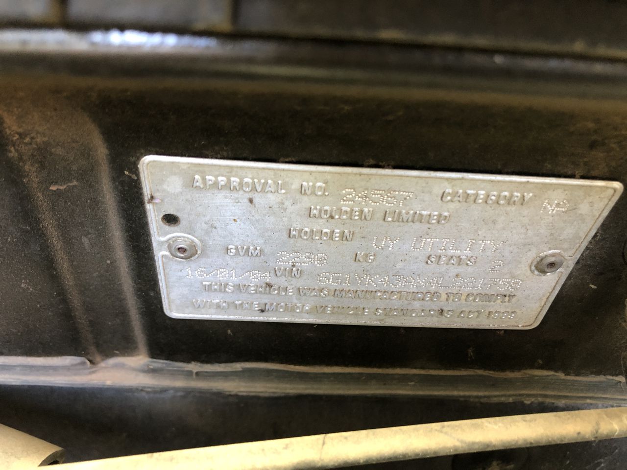 Classic Rhodium Plated Simulated Diamond Filigree Heart Locket