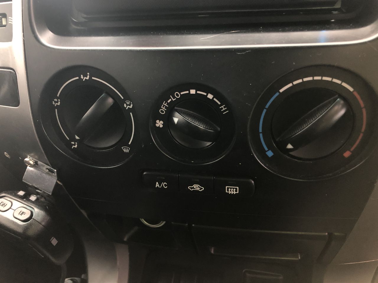 Classic Rhodium Plated Filigree Heart Locket