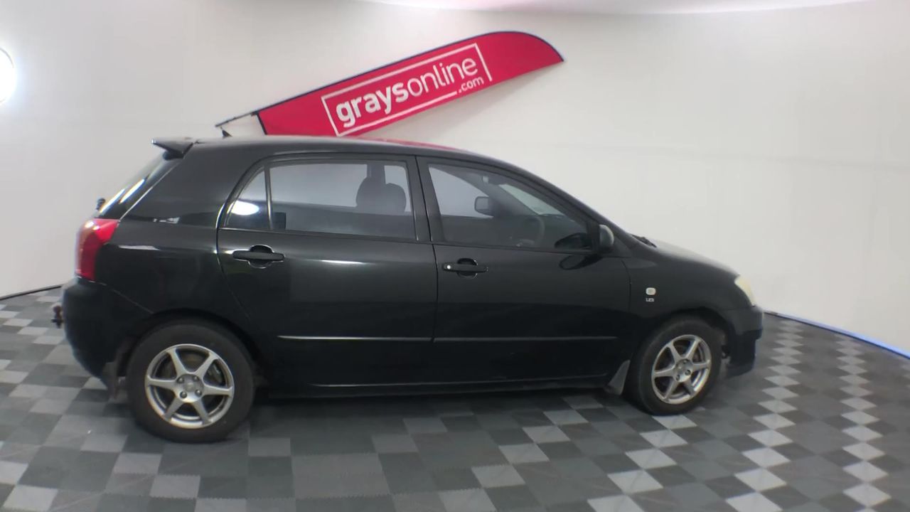 Simulated Diamond Zodiac Necklace - AQUARIUS (Yellow)