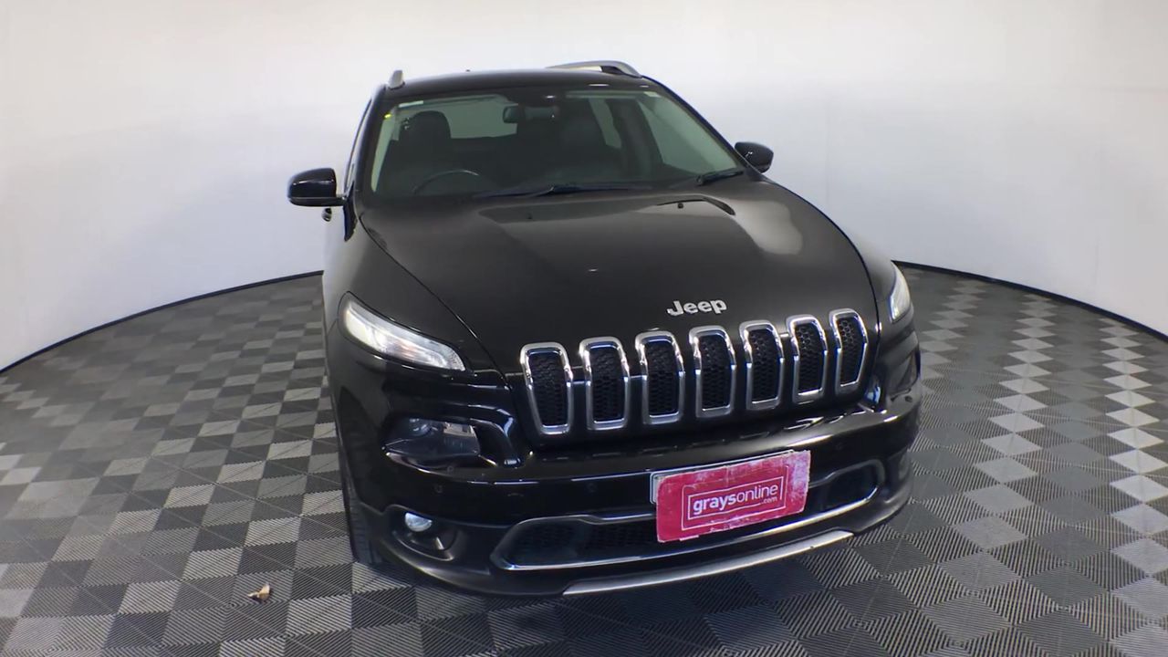 Stunning 18ct Yellow Gold Plated Teddy Bear Pendant