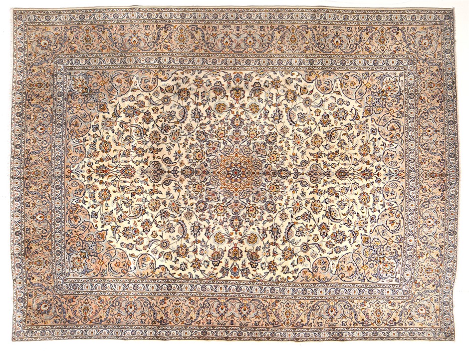 Designer Whirly Pendant Necklace in Silver