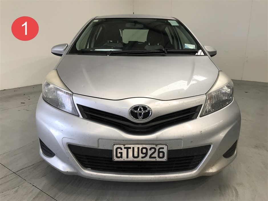 Classic 4.5mm Stainless Steel Figaro Bracelet - 18cm (yellow)