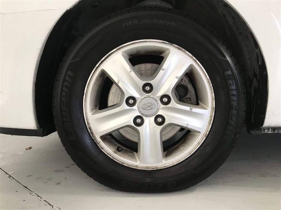 HASBRO Marvel Legends Series Marvel's Black Knight and Marvel's Sersi, Aven