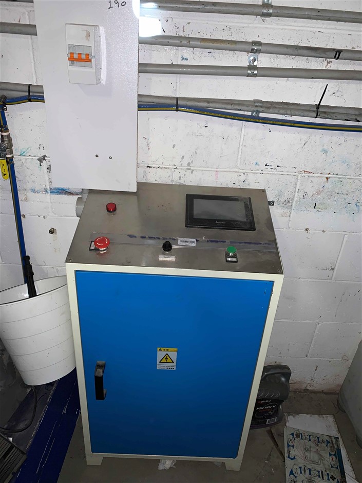 1966 Australia silver 50 cents in box UNC x 2 & 1 Gram Germania Silver bar