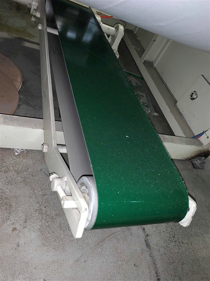 1/100 Scottdale x 2, 1 gram Valcumbi silver bars x 2 & 1 Kilo Copper Bar