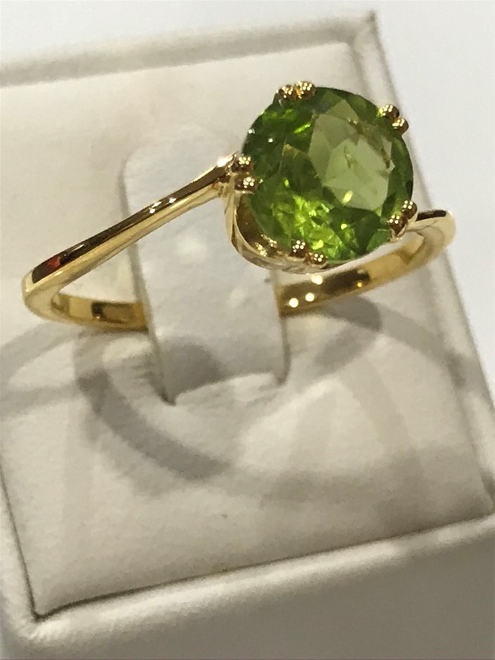 Wolf Blass Red Label Sauvignon Blanc (6x 750mL). Current Vintage Release.