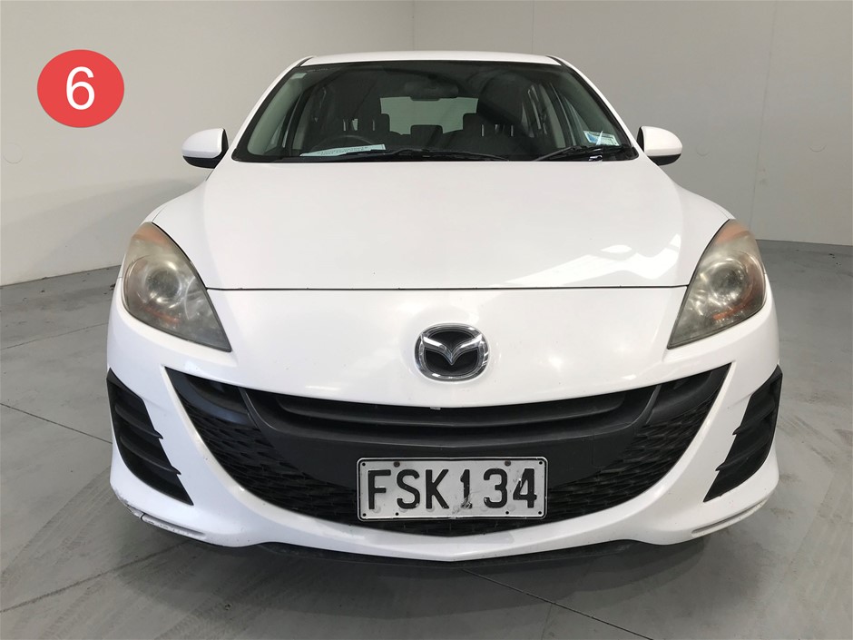 2016 UNC 50c HOLDEN HERITAGE COLLECTION HQ Kingswood COIN ON CARD