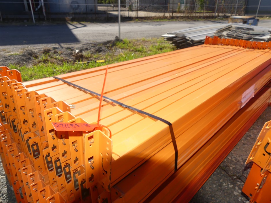 0.12 carat white round 4 diamond