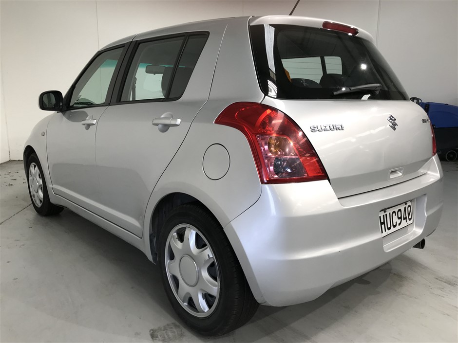 Designer Simulated Diamond Teardrop Pendant Necklace in Silver