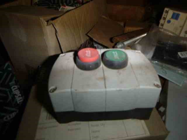 4 Carat round 4 white diamond each CVD Uncertified