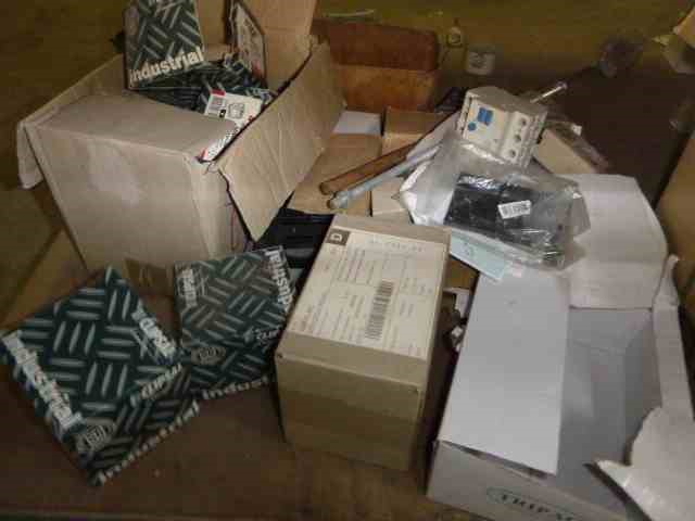 1966 Australia silver 50 cents in box UNC x 2 & 1 Gram Germania Silver bar