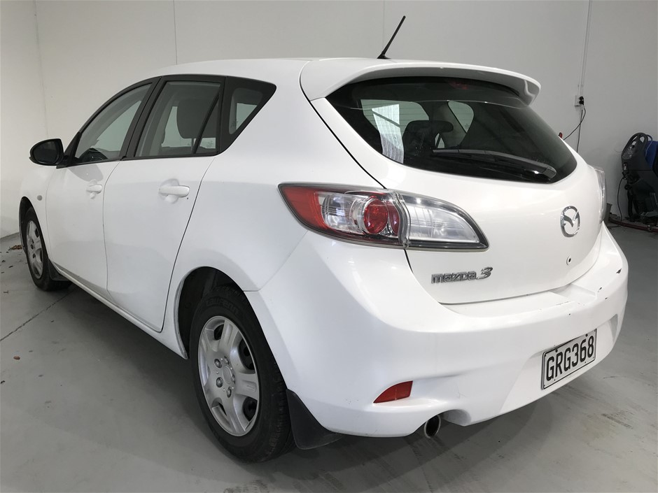 4.25 carat white diamond mellee