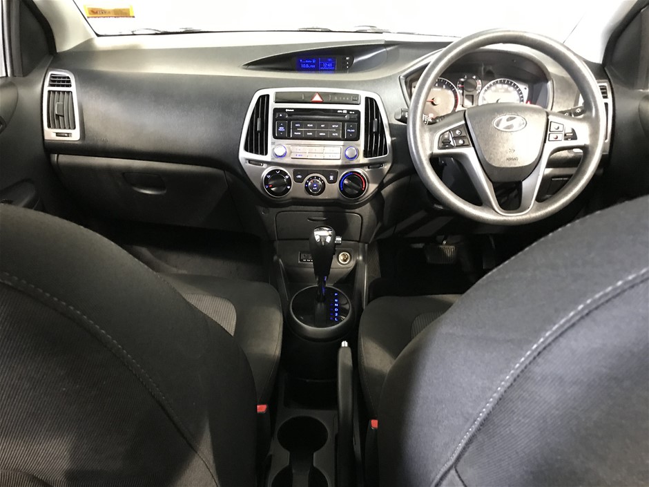 1966 Australia silver 50 cent first & last Queen Elizabeth Coin