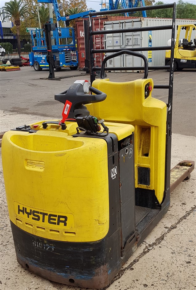 11 Sqft Large Top Grade Rustic Brown Colour Cow Leather Hide