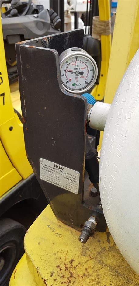 Vehicle Mount Directional Arrow Board System B Size (Unused)