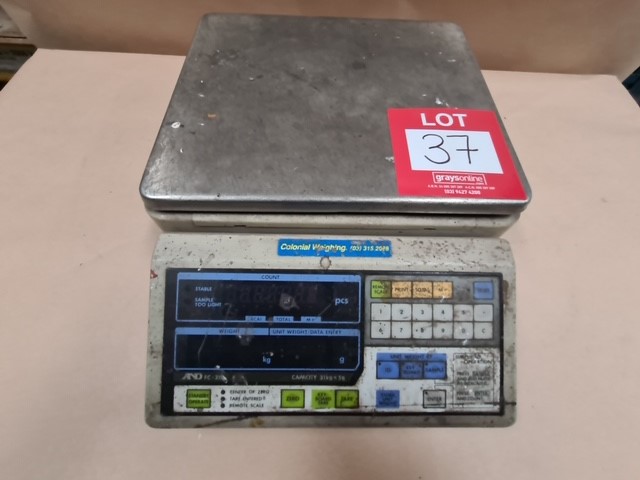 Fume Hood 200cm with FT300 Chemical Resistant Fan Exhaust Motor