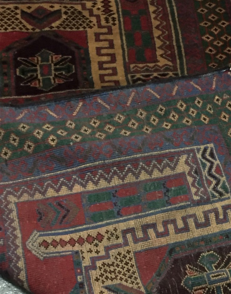 2010 BATHURST WINNER GOLD MEDALLION IN BOX LOWNDES HOLDEN VE COMMODORE