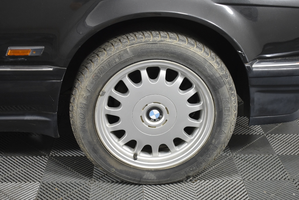 40FT Container Home / Granny Flat with Awning & Deck  - (Unused)