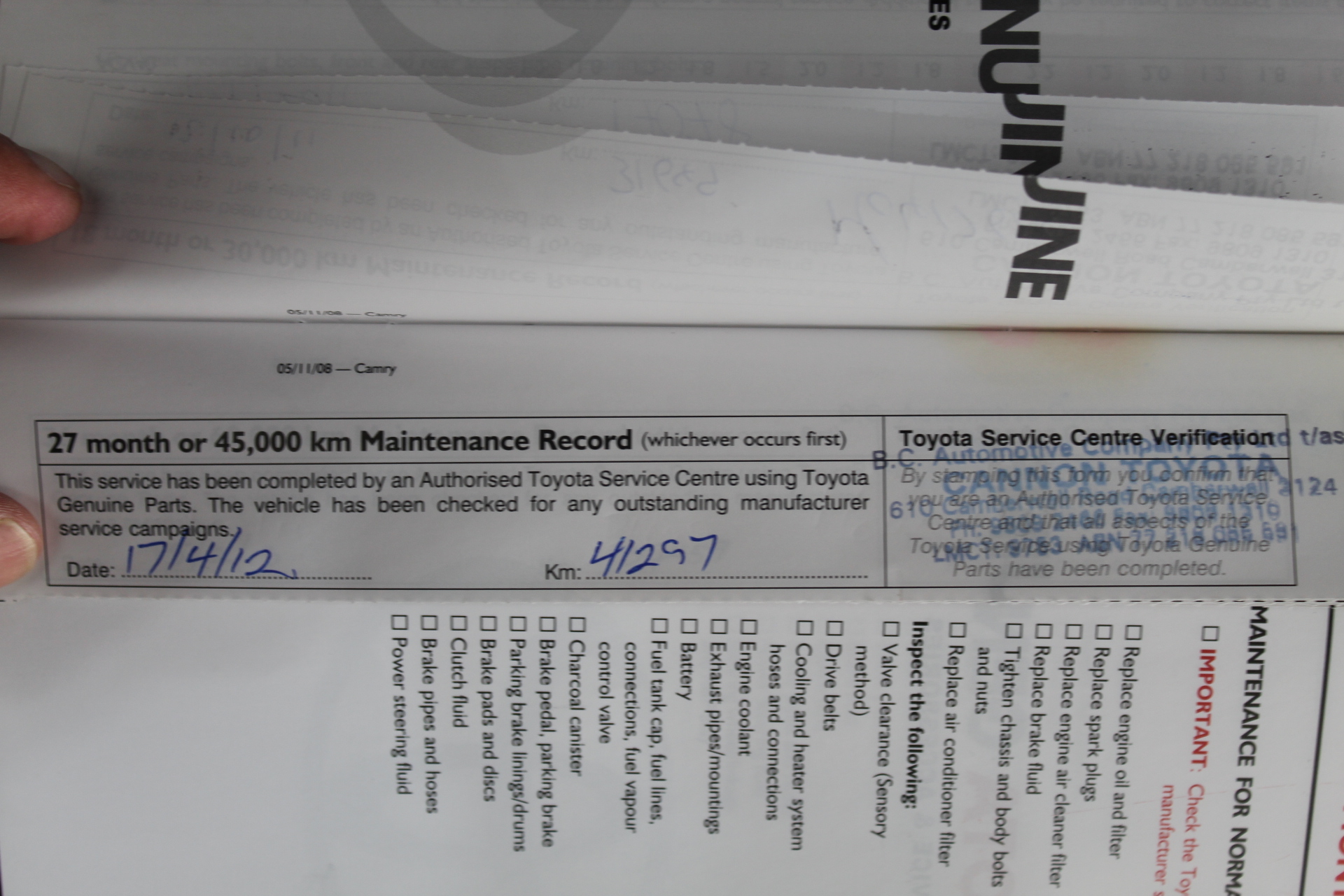 Little Giant Pinot Noir (6x 750mL).