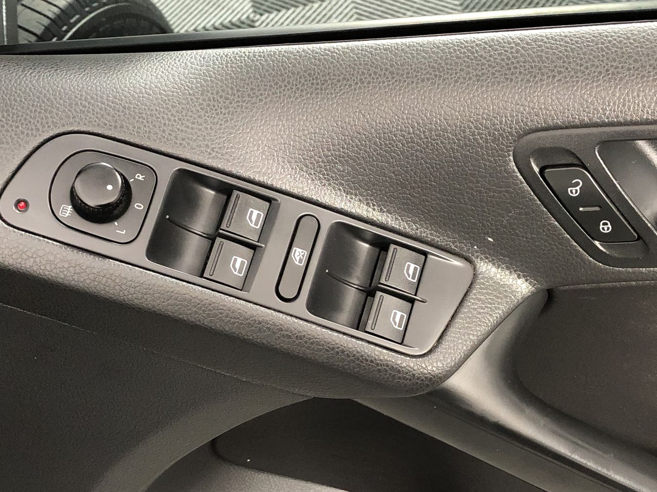 Hero of Zero (PF) Pinot Noir (6x 750mL)