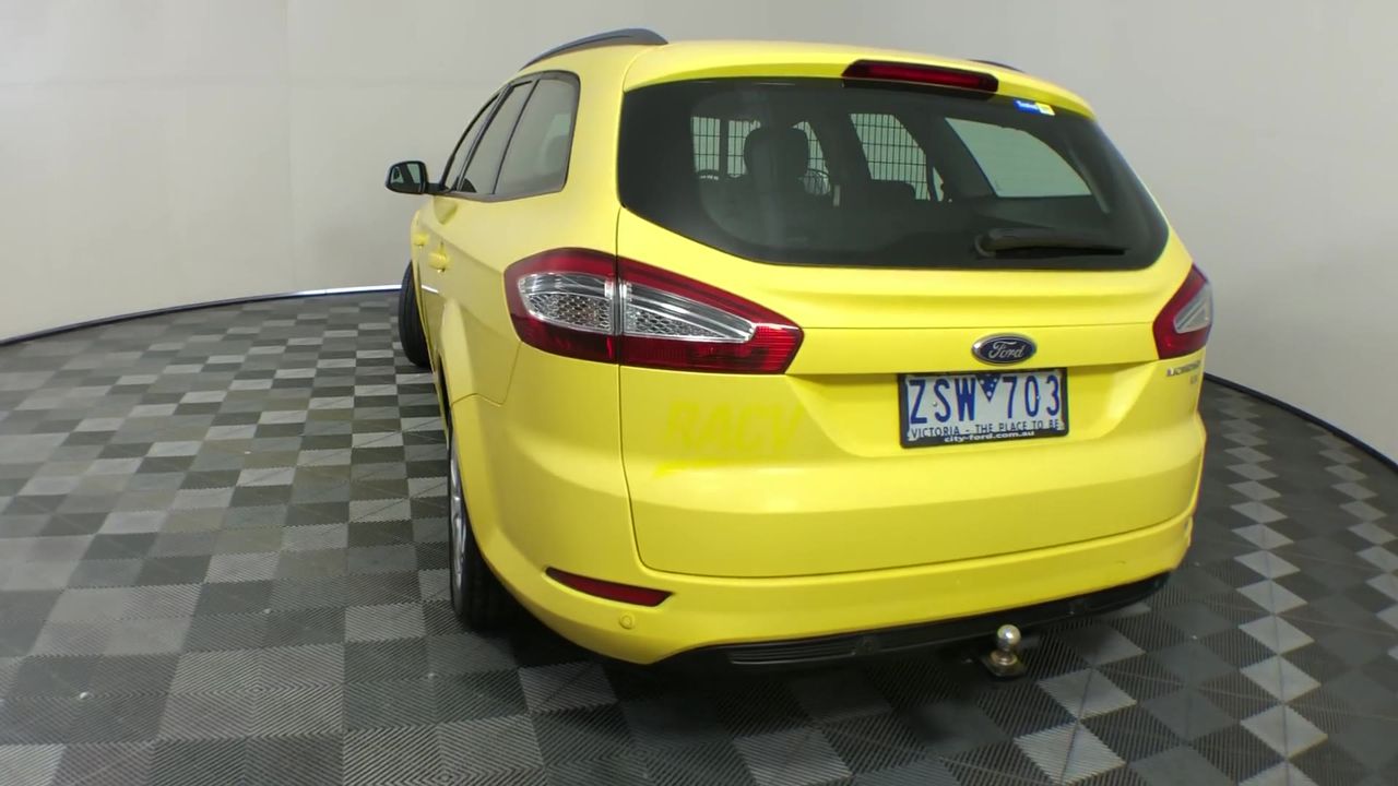 Little Giant Pinot Noir (6x 750mL).