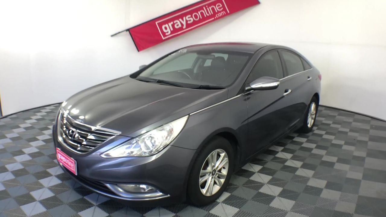 Wolf Blass Red Label Cabernet Merlot (6x 750mL).