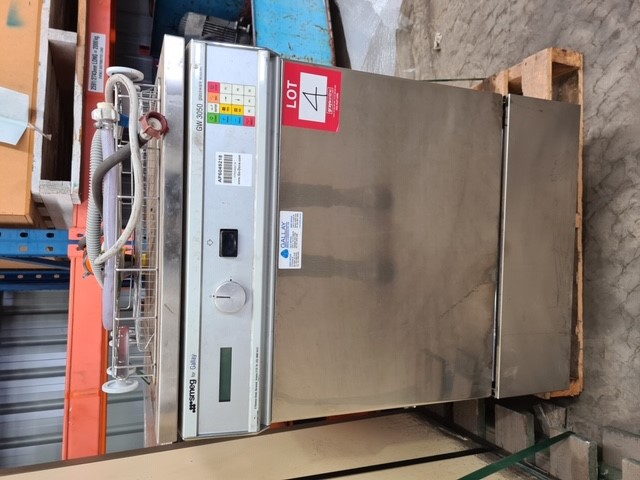 Duchesse De Paris Rosé Brut NV (6x 750mL), France.