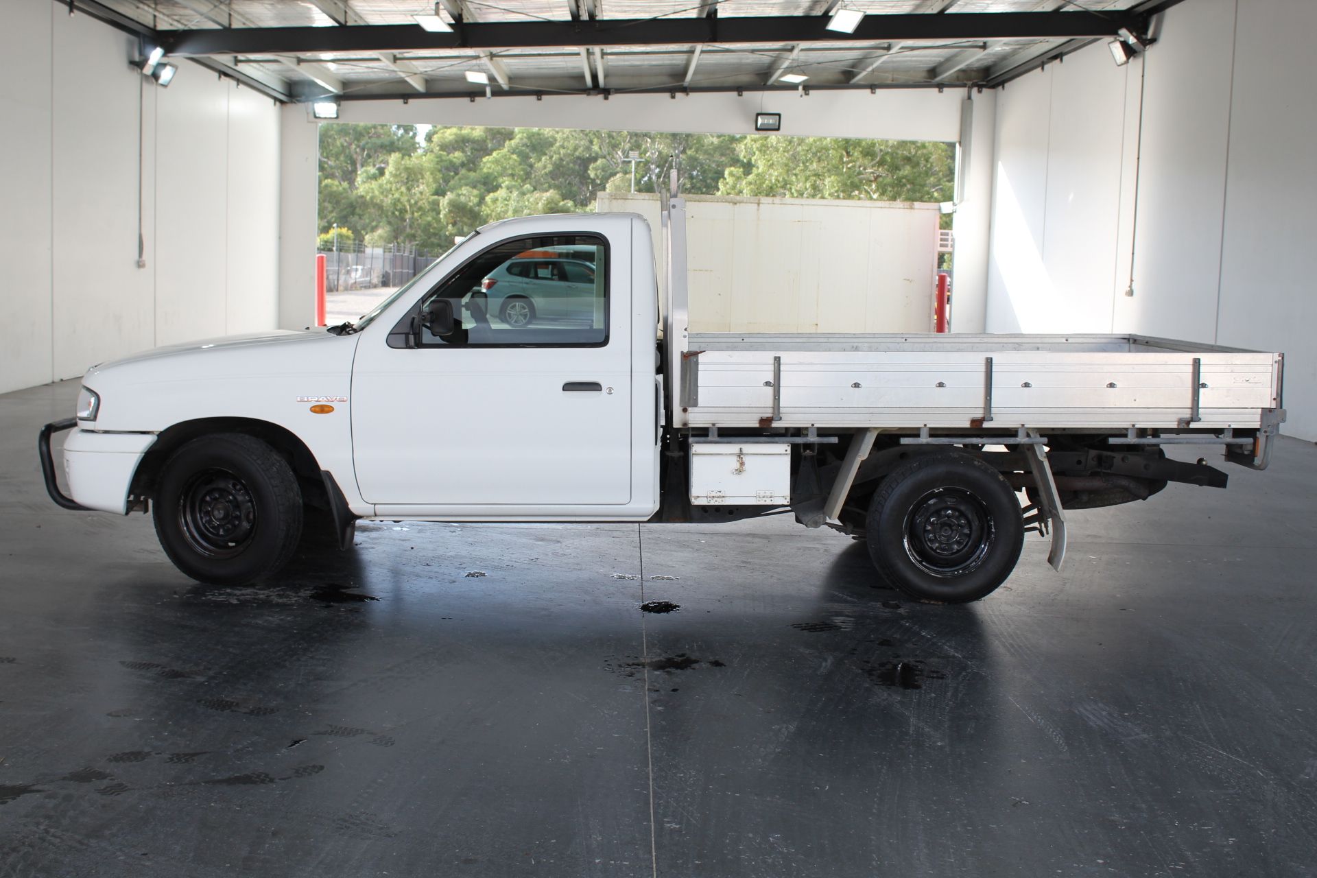 Lindeman's Gentleman's Collection Cabernet Sauvignon (6x 750mL).