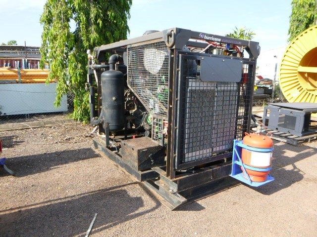 20 Drawer Red Work Bench (Unused)