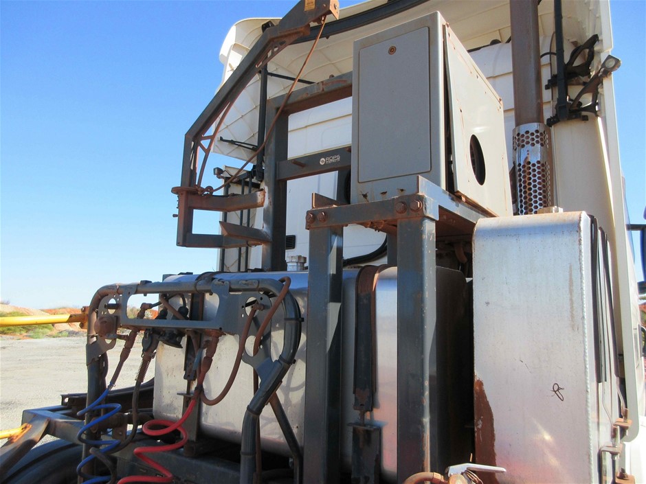 Quantity of 4 26.5-25 Earthmoving Tyres(Unused)