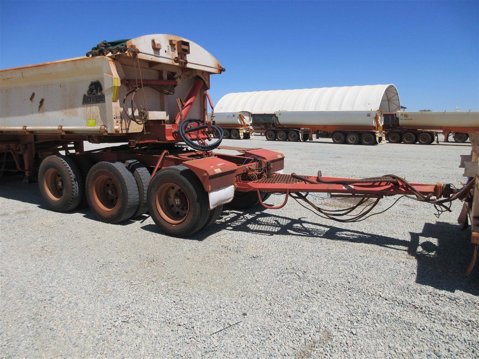 1200mm Tilt Bucket to Suit 3T Excavator (Unused),