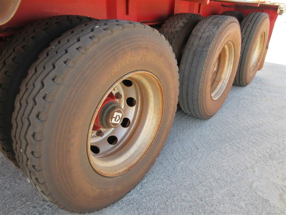 AMAZON BASICS Folding Portable Soft Pet Dog Crate Carrier Kennel - 107 x 79