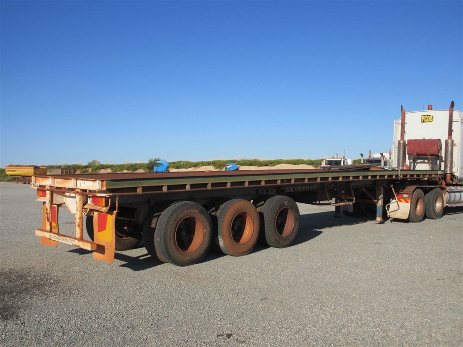 SHARK StainStriker Portable Carpet & Upholstery Cleaner, Powerful Dual-Acti