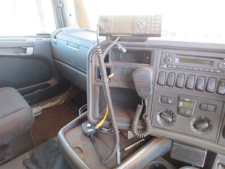 CARDS AGAINST HUMANITY: Red Box.