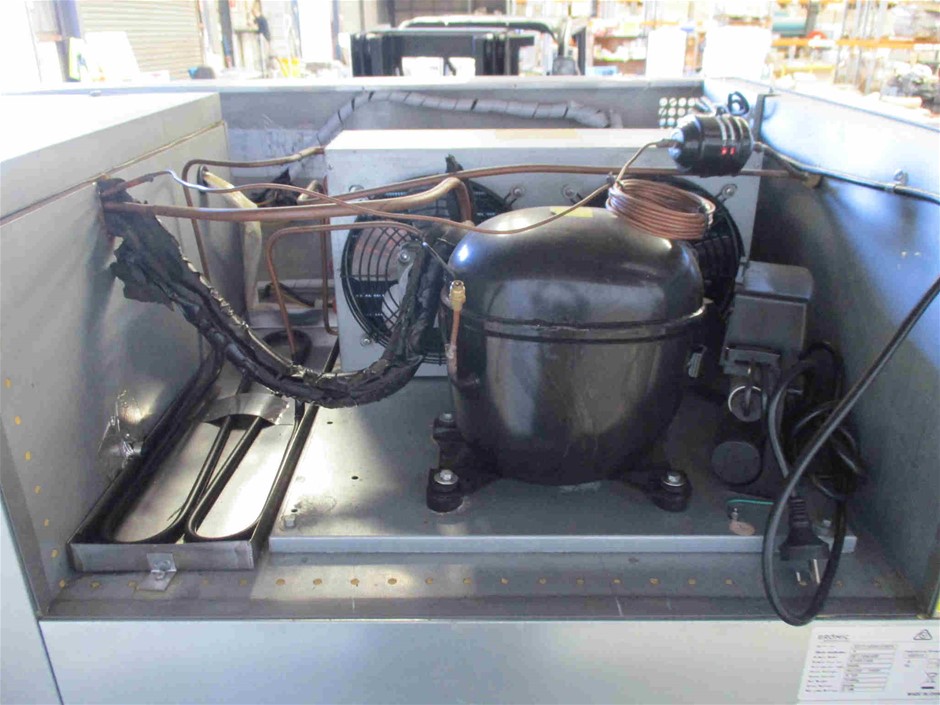 Andre Burnelle Les Callioux 2009 (2x 750mL), Chateauneuf du pape.