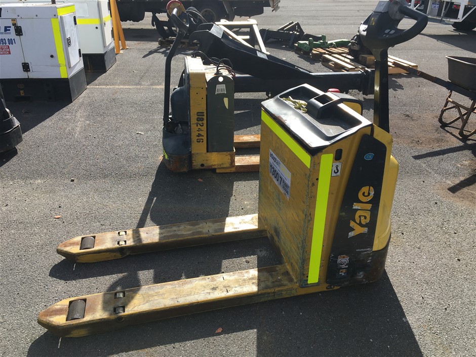 McGuigan Reserve Merlot 2021 (6x 750mL) SA