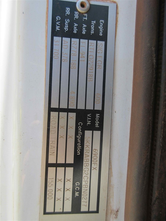 Wolf Blass Red Label Cabernet Merlot (6x 750mL).