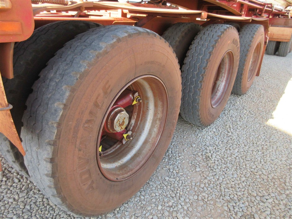 Lindeman's Early Harvest Crisp Chardonnay (6x 750mL).