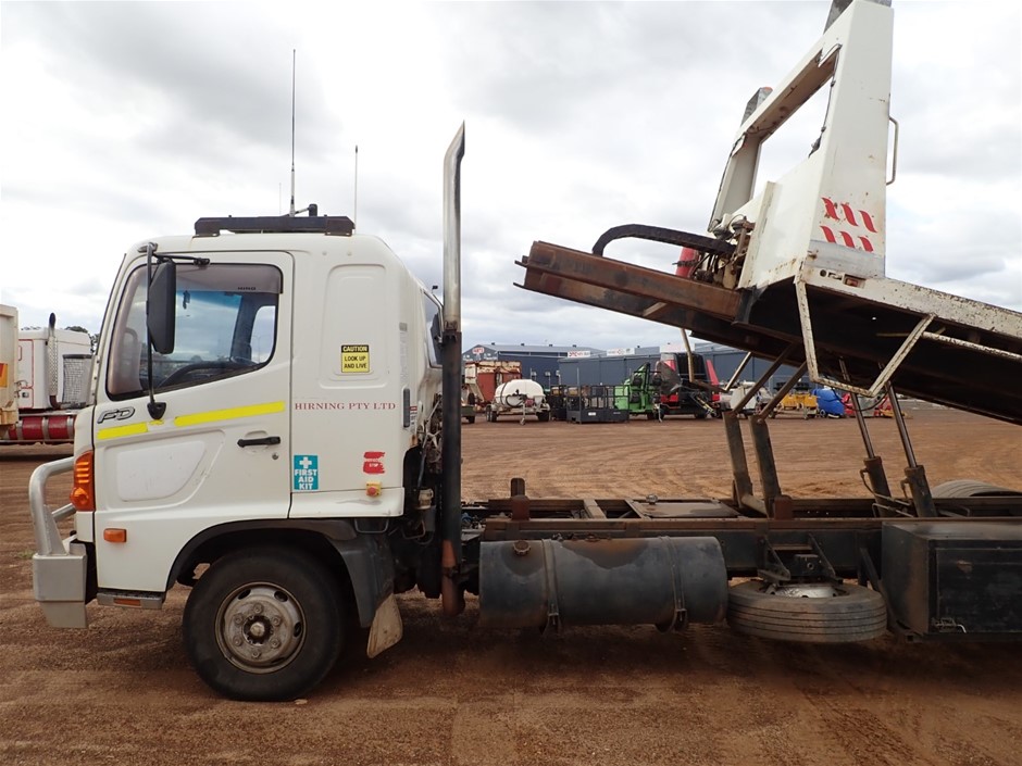 RIP CURL Women's Souvenirs Heritage Tee - Washed Black, Size XS  Buyers Not