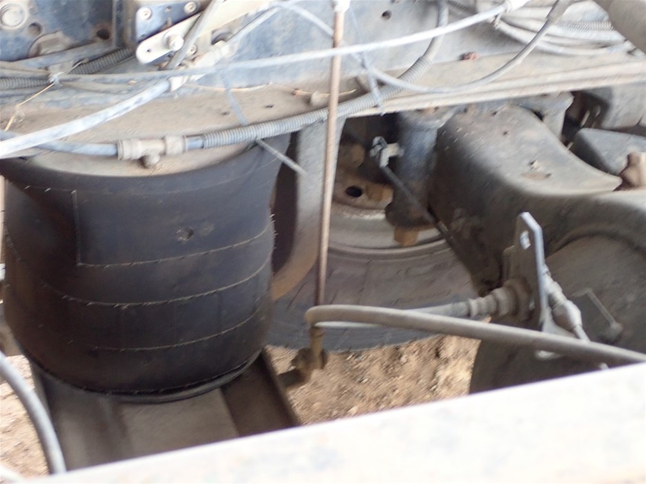 RIP CURL Women's Premium Surf D-DD Crop Bikini Top, Size 2XL, Black. RRP: $